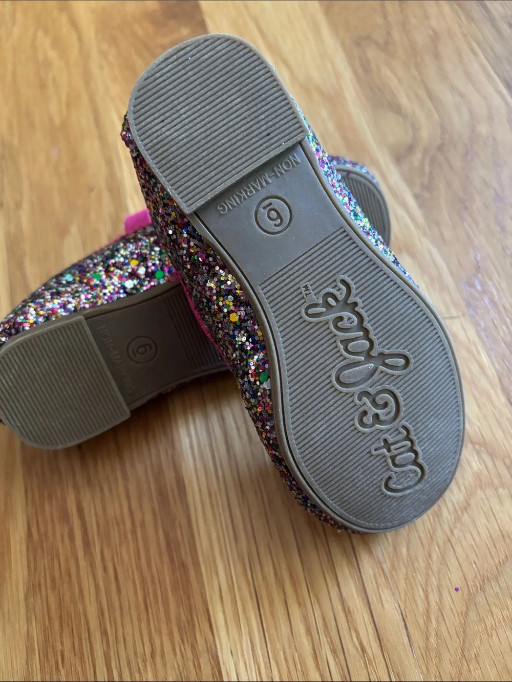 Size 6 Toddler Cat & Jack Glittery Mary Jane’s